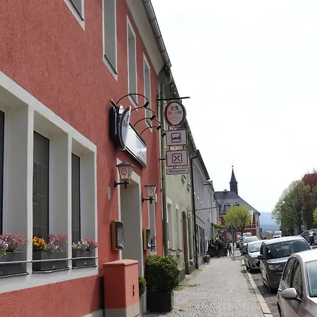 Zum Waldstein Hotel